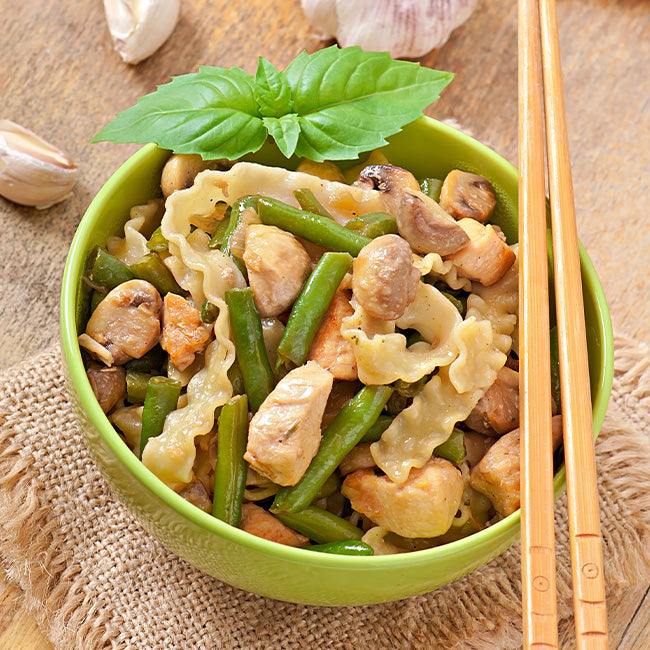 Stir-fried pork with beans and mushrooms